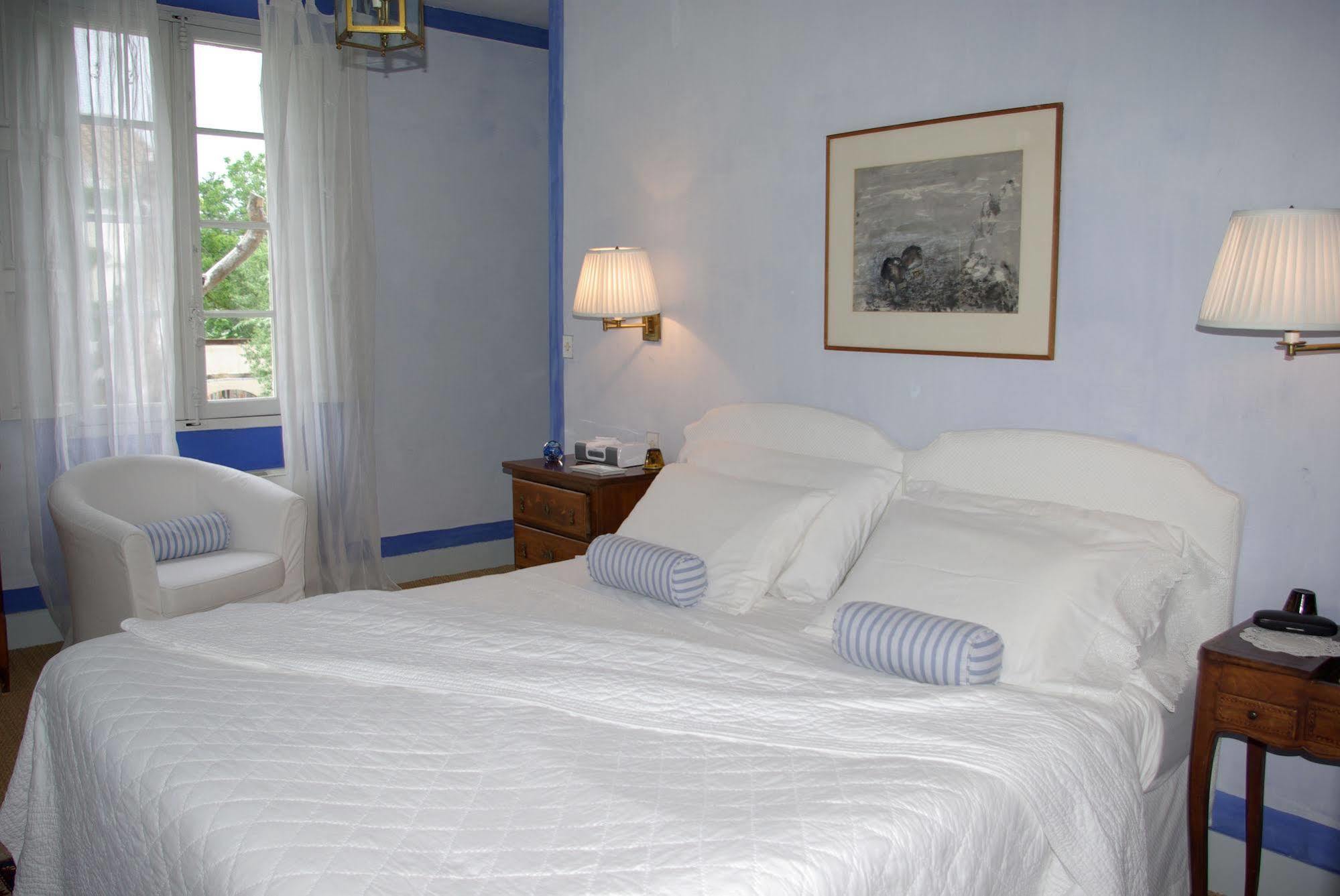 Hotel Bastide Rose Le Thor Exterior foto